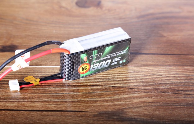 格氏ACE 1300mAh 25C 11.1V 航模電池