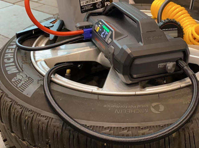 格氏優途汽車應急啟動電源帶氣泵 lokithor